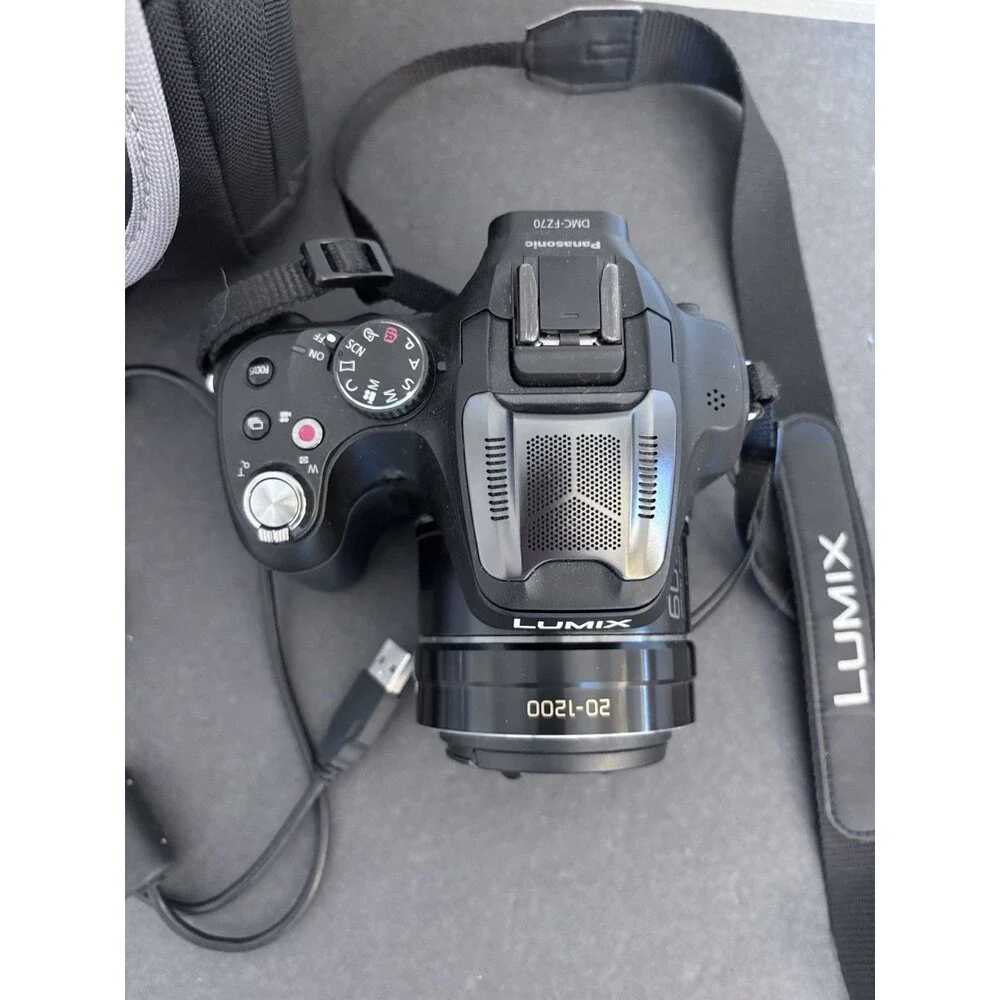 Panasonic Lumix DMC-FZ70 Digital Camera 16.1MP 60x Opt Zoom HD Video